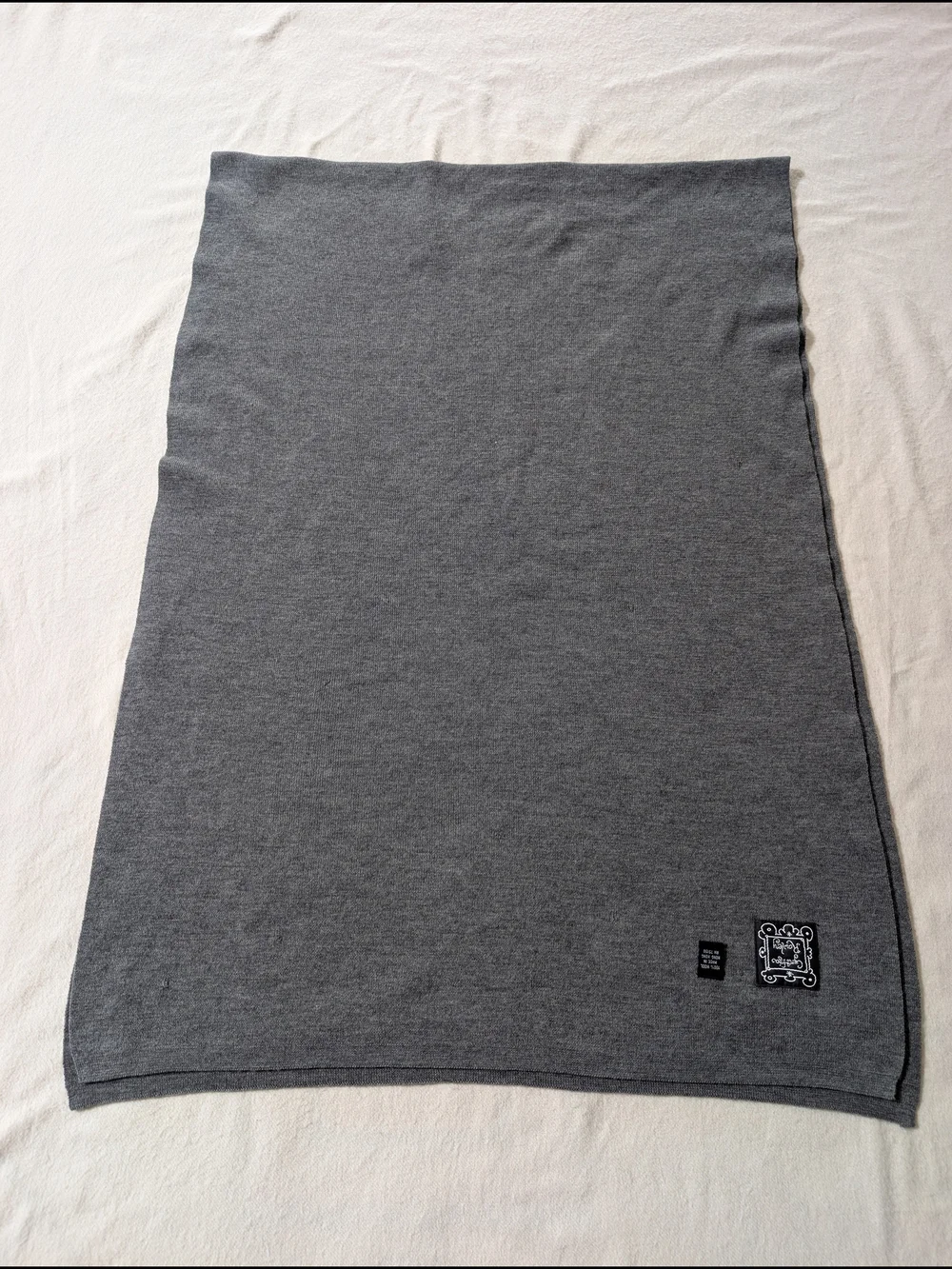 100% Wool Cynthia Rowley Grey Scarf